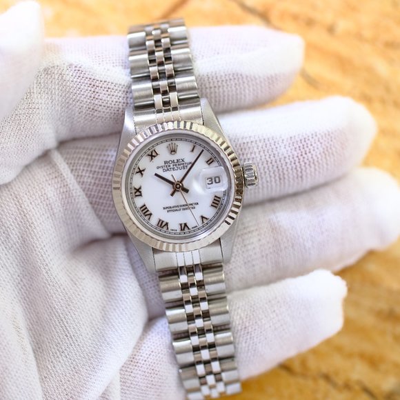 Rolex Datejust White Roman Dial 26mm W/Certificate - Picture 10 of 11